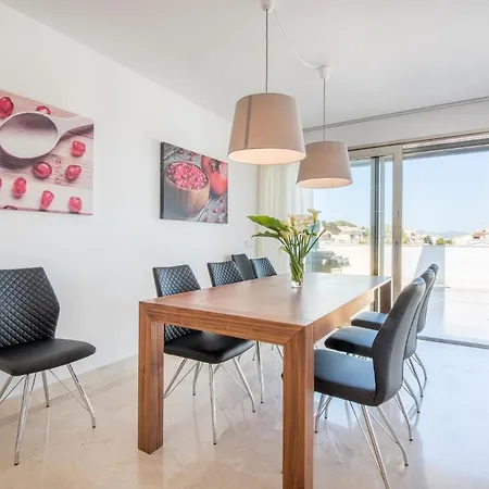 Mit Privatpool Fuer 8 Personen Ca 400 Qm In Porto Cristo, Mallorca Suedostkueste Von Mallorca